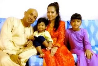 The captain of MH370 received a mysterious call before takeoff.jpg