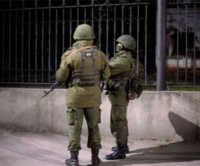 AP News一分钟新闻:克里米亚民兵突袭了乌克