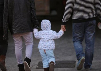 Chinese parents have no money to raise and abandon their babies online.jpg