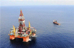 China accuses Vietnam of harassing a Chinese drilling platform.jpg