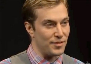 A man applied to marry a computer, saying that the risk of marrying a computer is low.jpg