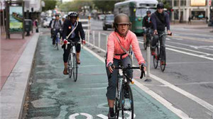 The number of people cycling to work in the U.S. increased by 60%.jpg
