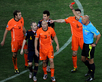 Remote Encyclopedia: How much do you know about World Cup referees and player bonuses.jpg