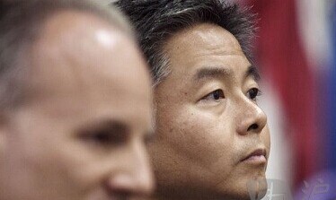 The American news anchor insulted the Chinese senator and asked him to resign.jpg