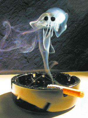 Pay attention to society: About 30% of smokers in China.jpg
