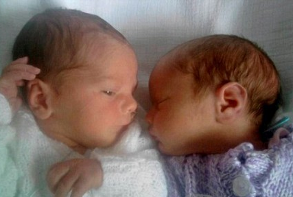 The strongest fan parents in history: twins were born in another country only for the Champions League final.jpg