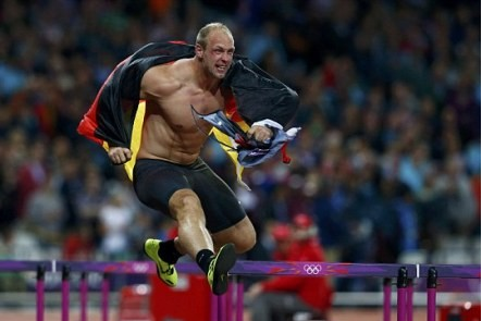 How to celebrate with a gold medal? Discus champion passion hurdle! .jpg
