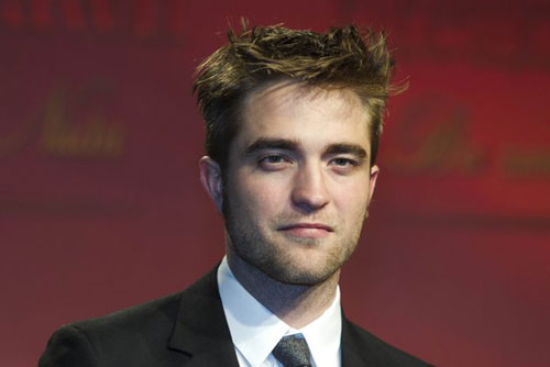 The Twilight Saga hero returns and returns to the theater due to work.jpg