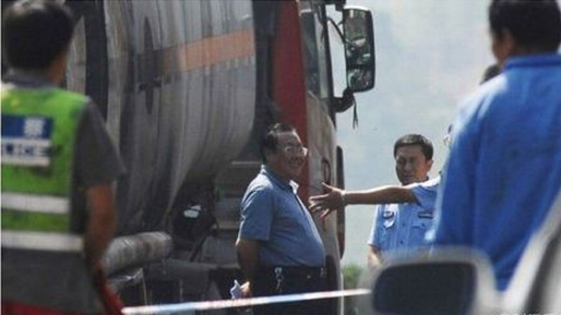 Shaanxi Work Safety Supervision Director Weibo talks about watch netizens not buying it.jpg