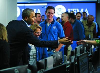 After the hurricane, the U.S. presidential campaign is in full swing.jpg