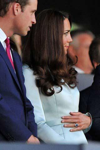 My girlfriends revealed that Princess Kate is pregnant and will announce good news next month.jpg