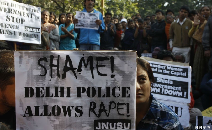 The victim of the Indian gang rape incident was sent to Singapore for treatment.jpg