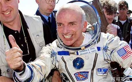 Billionaire Dennis Tito invests one billion dollars and wants to recruit couples for free Mars tour.jpg