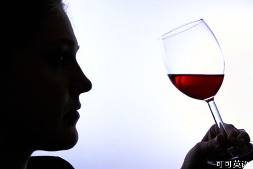 Bilingual expert: blind tasting of red wine, profound knowledge of competition.jpg
