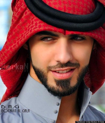 Was expelled because he was too handsome. A handsome guy in the UAE gave him a luxury car on his birthday .jpg