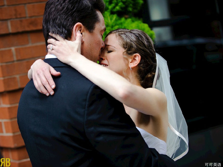 Romantic and touching: those wedding photos that make people believe in true love.jpg