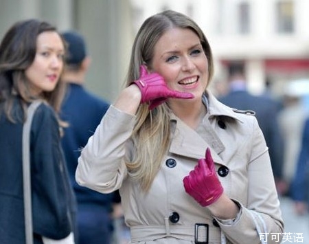 A British designer made a new type of talking gloves for £1,000.jpg