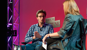 The CEO of Buzzfeed advises how traditional newspapers should be transformed.jpg