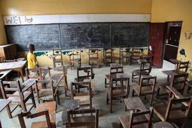 Hundreds of people died from the Ebola virus in West Africa on an unprecedented scale.jpg