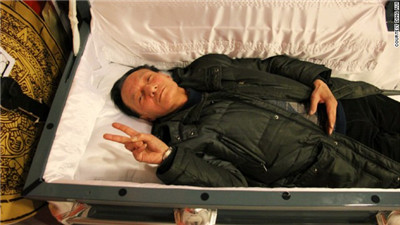 China’s "Death Experience Hall" will open.jpg