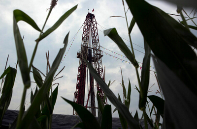 China and the United States are different. There is a long way to go to extract natural gas.jpg