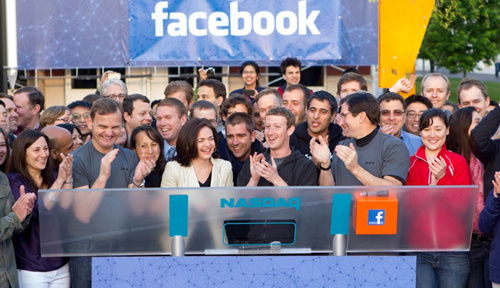 Facebook跻身2000亿美元科技俱乐部.jpg