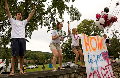 American universities also have rich second-generation cool freshmen vs super rich freshmen.jpg