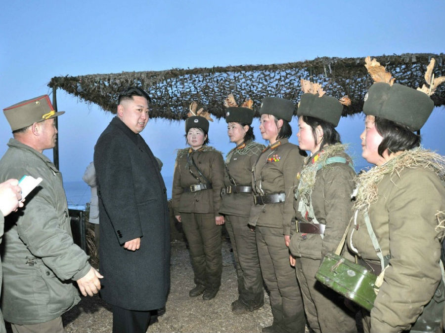 Hide-and-seek kills the knife What is Kim Jong-un tossing .jpg