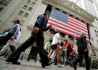 Economic growth failed to dispel the doubts of American voters.jpg