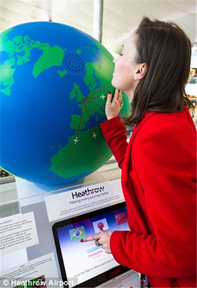 希思罗机场安放“全球香”设备2.jpg