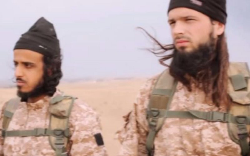 The executioner appeared, ISIS marched into the world.jpg