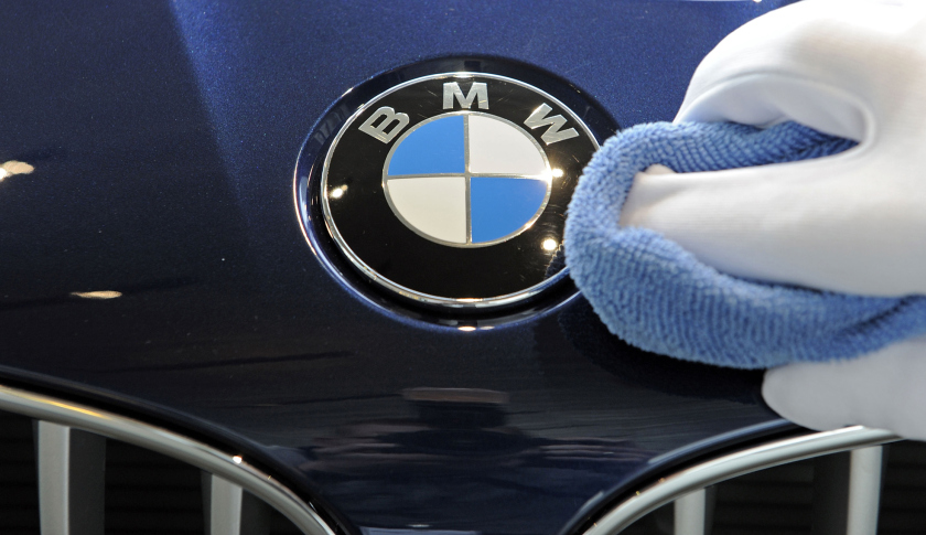 Learn from Apple and BMW's expansion "Genius Bar".jpg