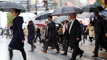 Moody's downgrades Japan's credit rating by .jpg