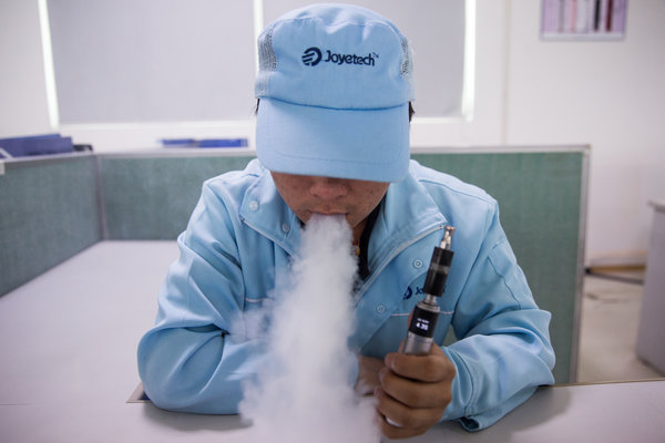 Regulatory vacuum and hidden killer China's e-cigarette chaos .jpg