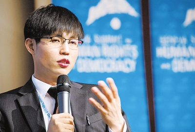 North Korean defectors admitted that the storyteller was misled to write a bestseller .jpg