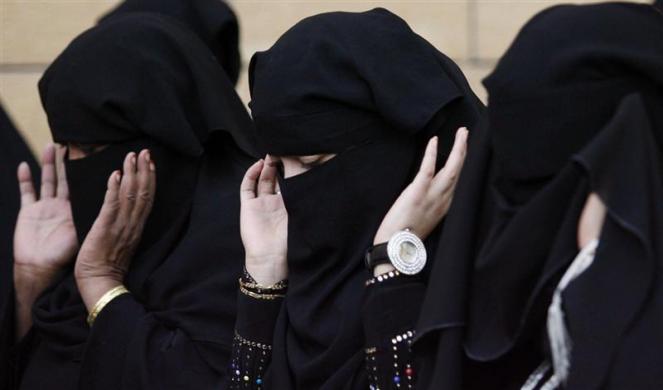 How business women find workarounds when traveling in Saudi Arabia.jpg