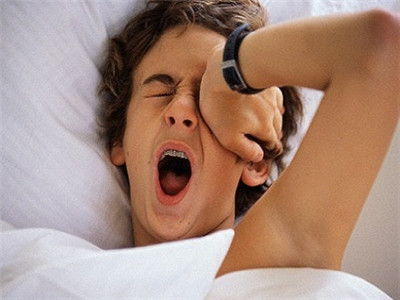 One hour less sleep is equal to 200 calories.jpg