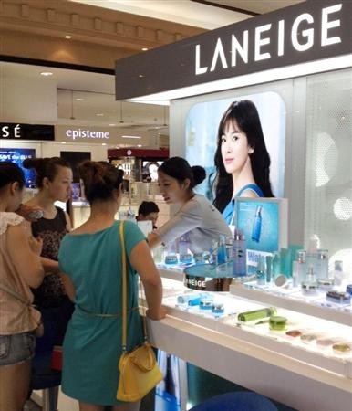 中国女游客拉动韩国化妆品行业发展