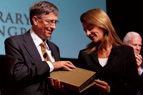 Bloomberg and Gates created the anti-smoking legal fund .jpg