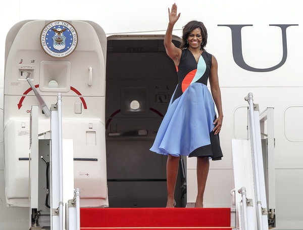 Is it wrong for Mrs. Obama to wear a floral dress?.jpg