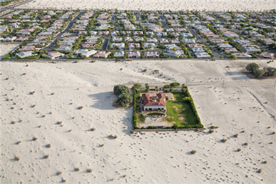 California drought tests the myth of oasis .jpg