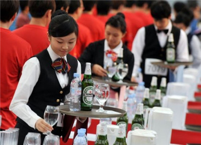 In April, the growth of China's service industry slightly strengthened.jpg