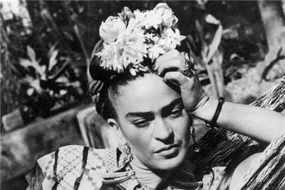 Frida Kahlo, the mother of selfies, the enduring seducer .jpg