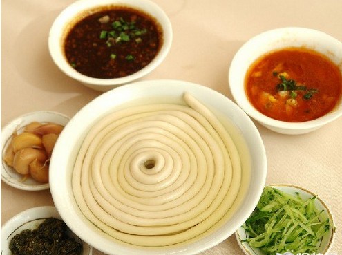 面汤-一根面 A Strip of Noodle with Soup 