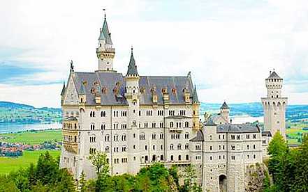 Silicon Valley Entrepreneurship Castle is looking for roommates .jpg