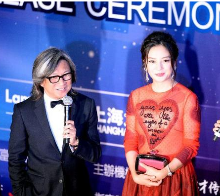 With the movie "Dear", Zhao Wei once again won the queen laurel.jpg