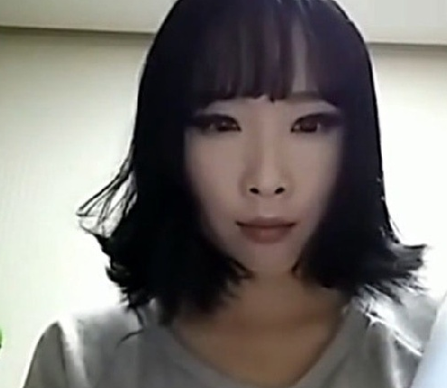 Witness the magic of makeup: Korean girl makeup remover video became popular on the Internet .jpg