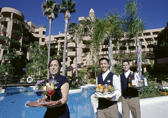 Spanish hotels cater to Chinese tourists and launch a number of friendly services.jpg