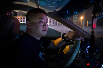 Under the attack of competition and regulation, Uber scrambled to open up the Chinese market.jpg