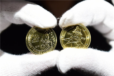 比利时铸硬币纪念滑铁卢之战惹法国不满.jpg